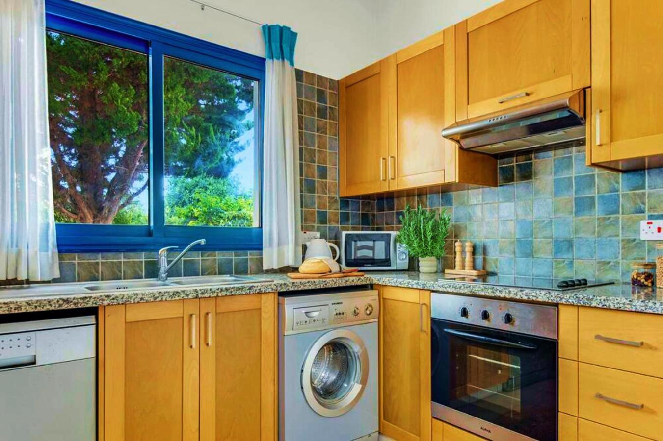 Azzurro Holiday Villas Péja Eksteriør bilde