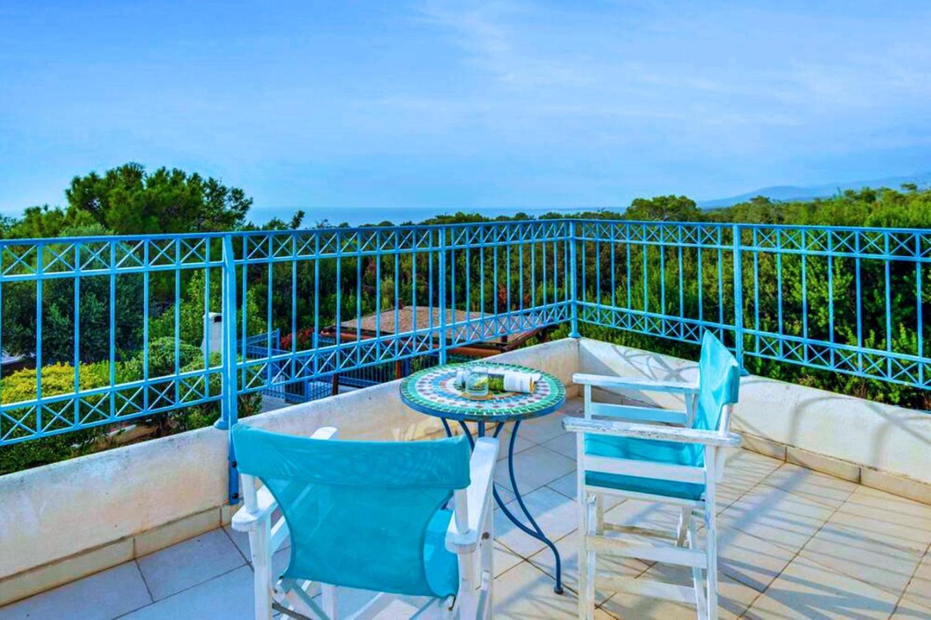 Azzurro Holiday Villas Péja Eksteriør bilde