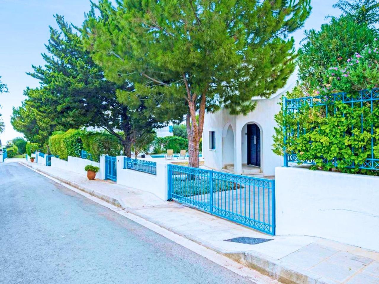 Azzurro Holiday Villas Péja Eksteriør bilde