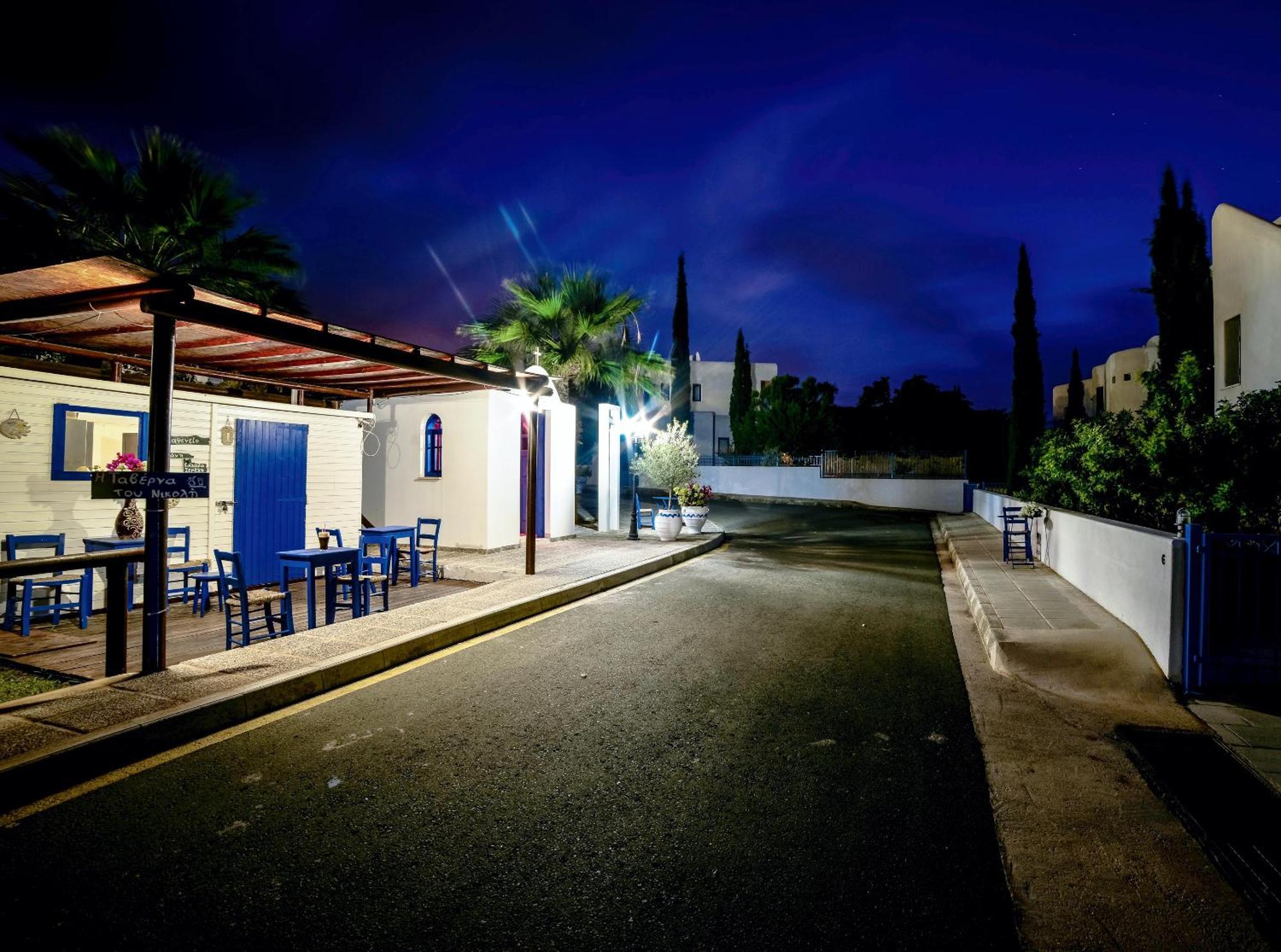 Azzurro Holiday Villas Péja Eksteriør bilde